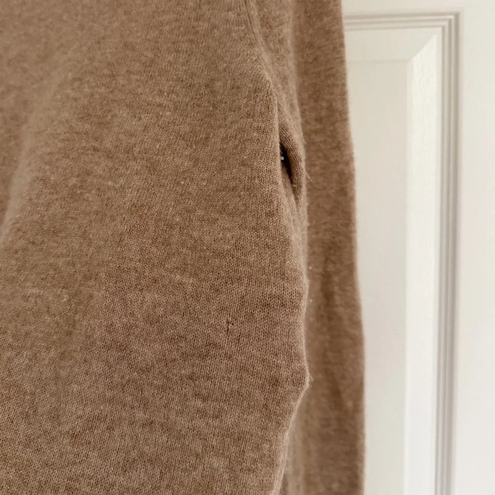 Quince Mongolian Cashmere Crewneck Sweater Oatmeal Small FLAWS - Picture 6 of 12
